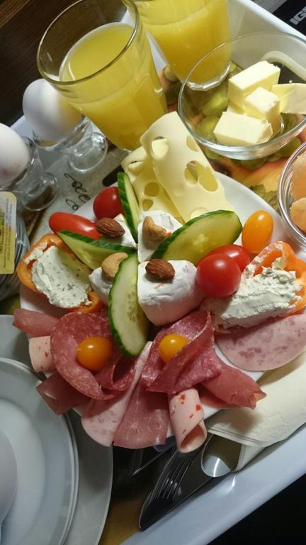 Pension & Appartments Landhaus Bettina 풀다 객실 사진