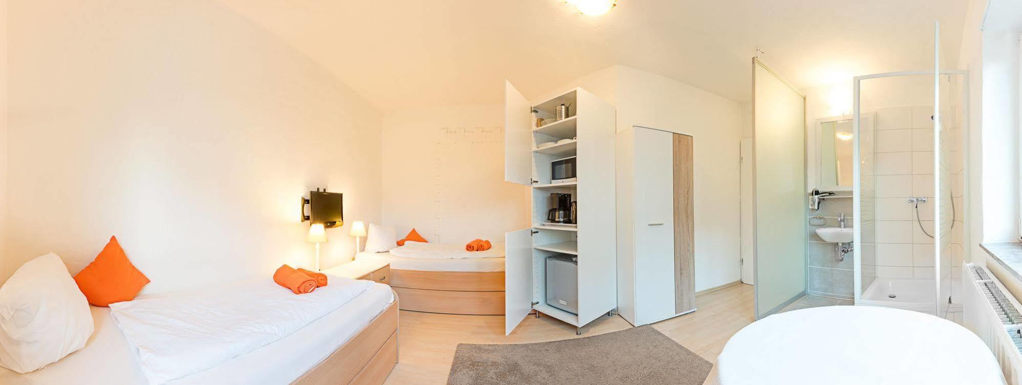 Pension & Appartments Landhaus Bettina 풀다 외부 사진