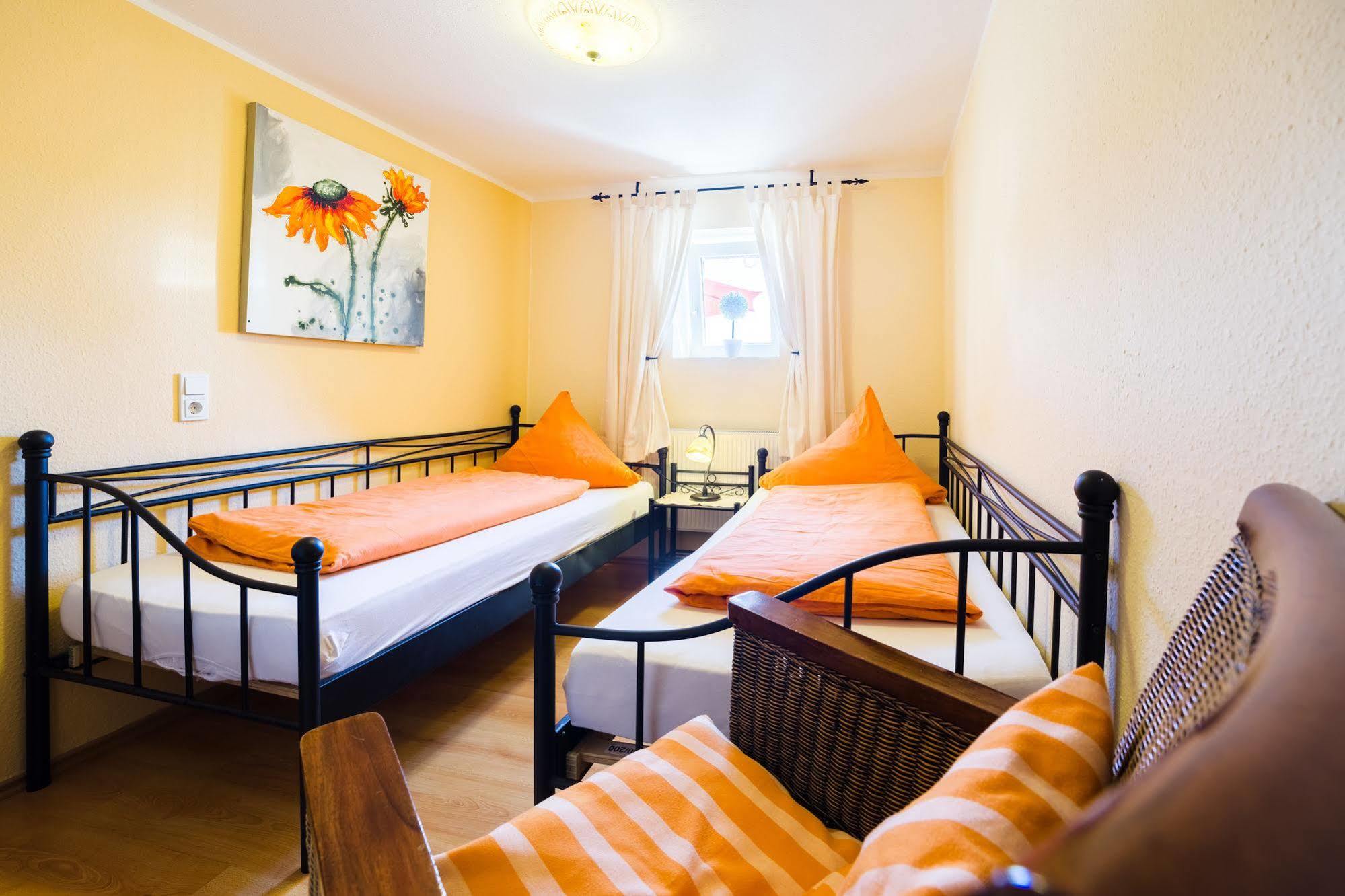 Pension & Appartments Landhaus Bettina 풀다 외부 사진